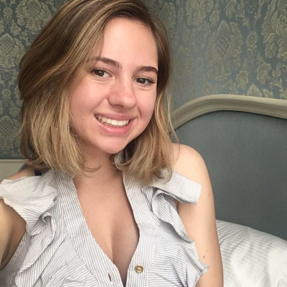 Meet your Posher, Juliana